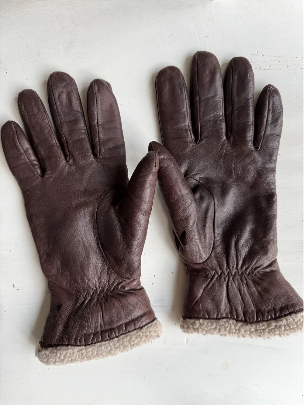 ciré Large Brown Leather Gloves with Sherpa Lining